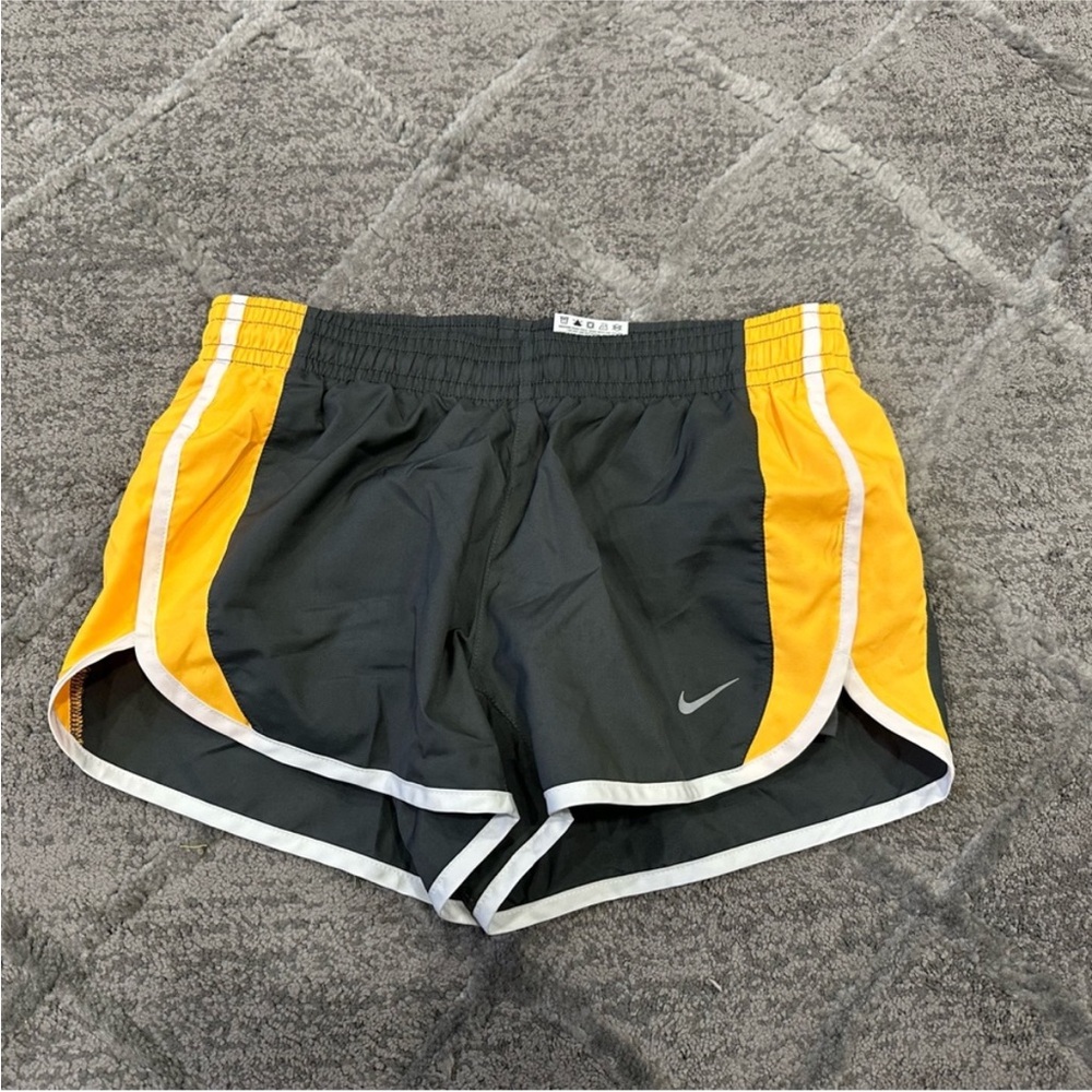 Nike Dri Fit Gray Women’s Shorts XS